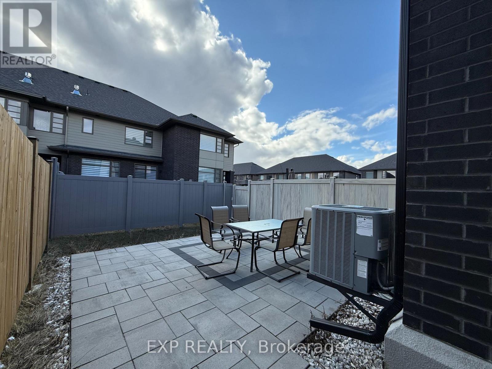 335 Wabasso Lane, Ottawa, Ontario  K1T 0T2 - Photo 23 - X12991520