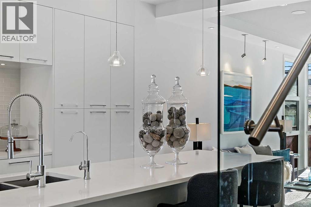 2115 Bowness Road Nw, Calgary, Alberta  T2N 3L2 - Photo 20 - A2279752