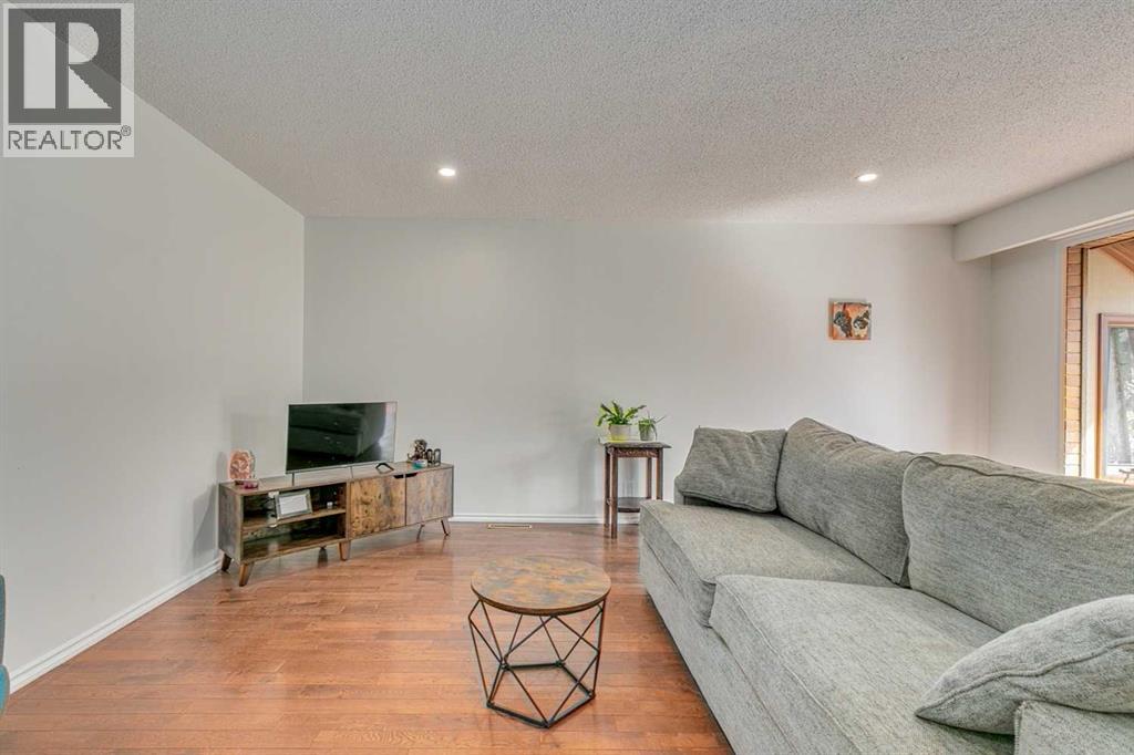 114 Wheatland Trail, Strathmore, Alberta  T1P 1A6 - Photo 6 - A2283510