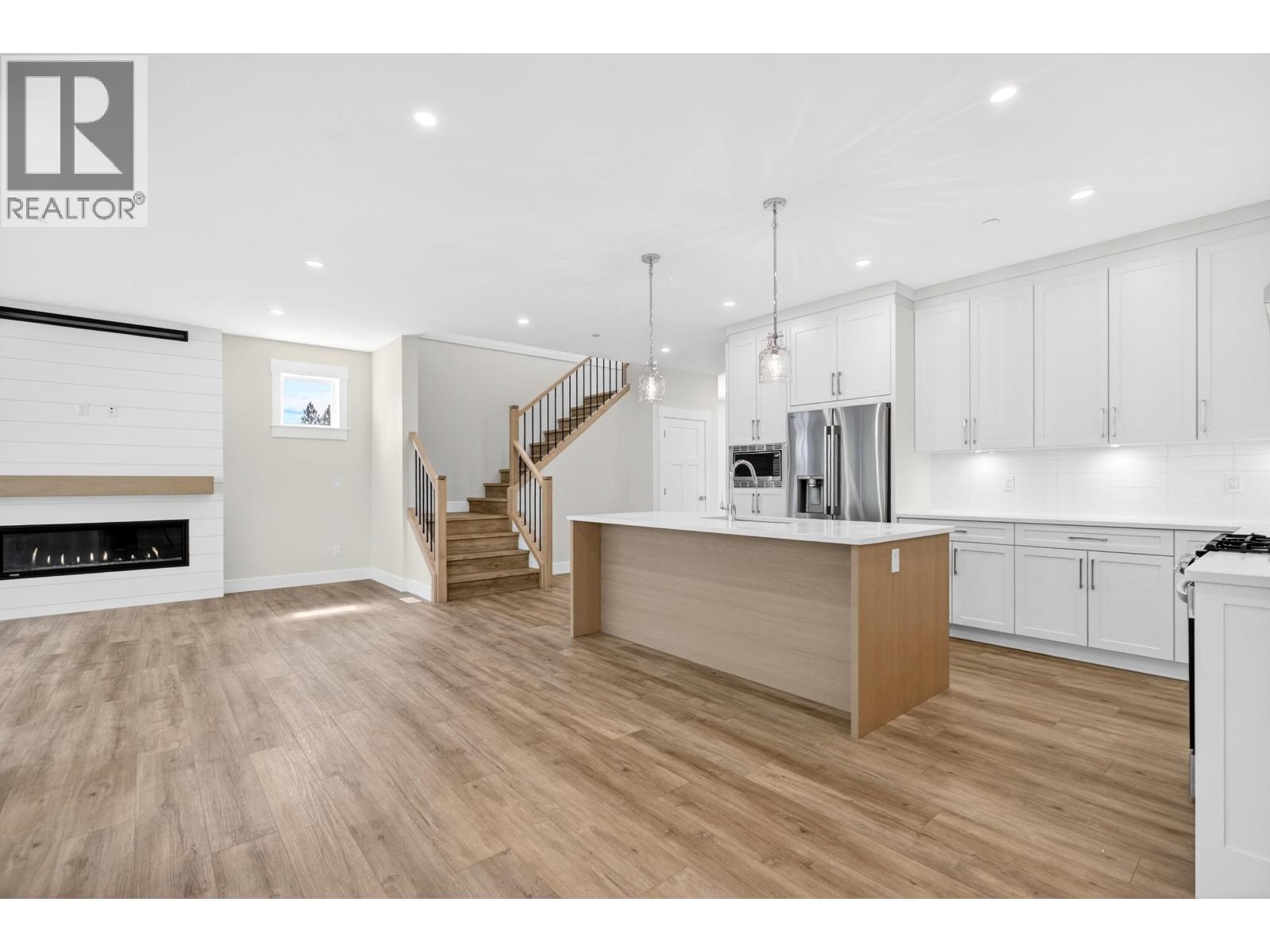 13618 231 Street, Maple Ridge, British Columbia  V2X 0S2 - Photo 6 - R3112679