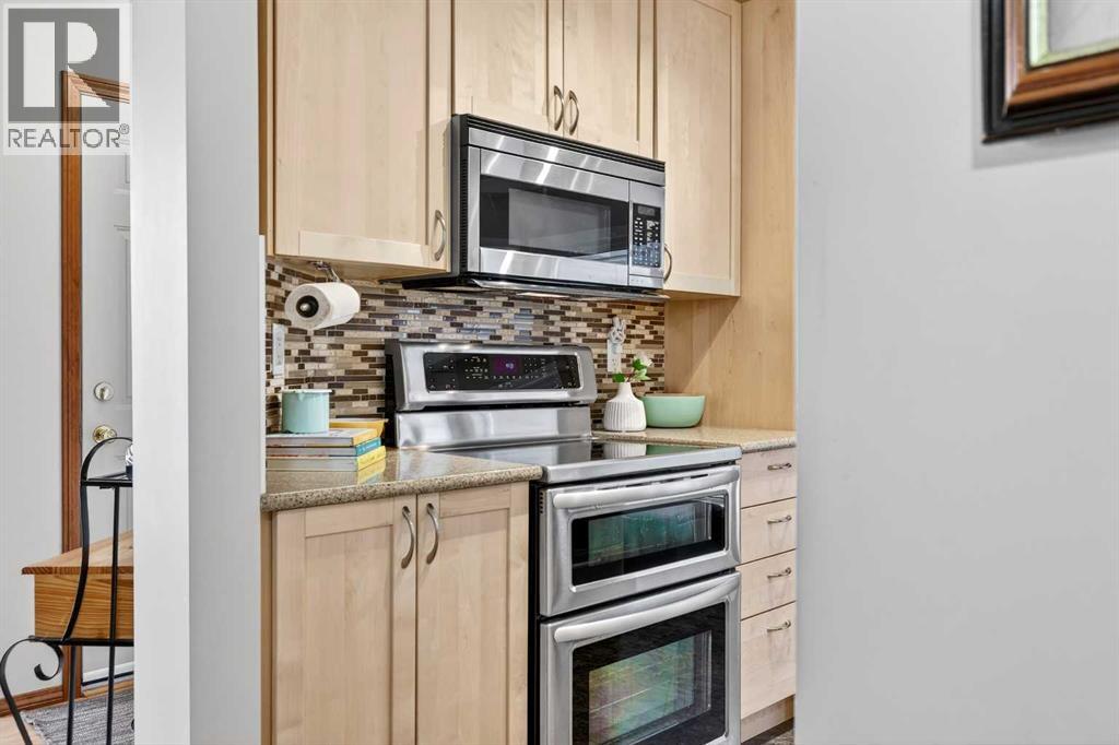 886 Erin Woods Drive Se, Calgary, Alberta  T2B 3C4 - Photo 4 - A2292202