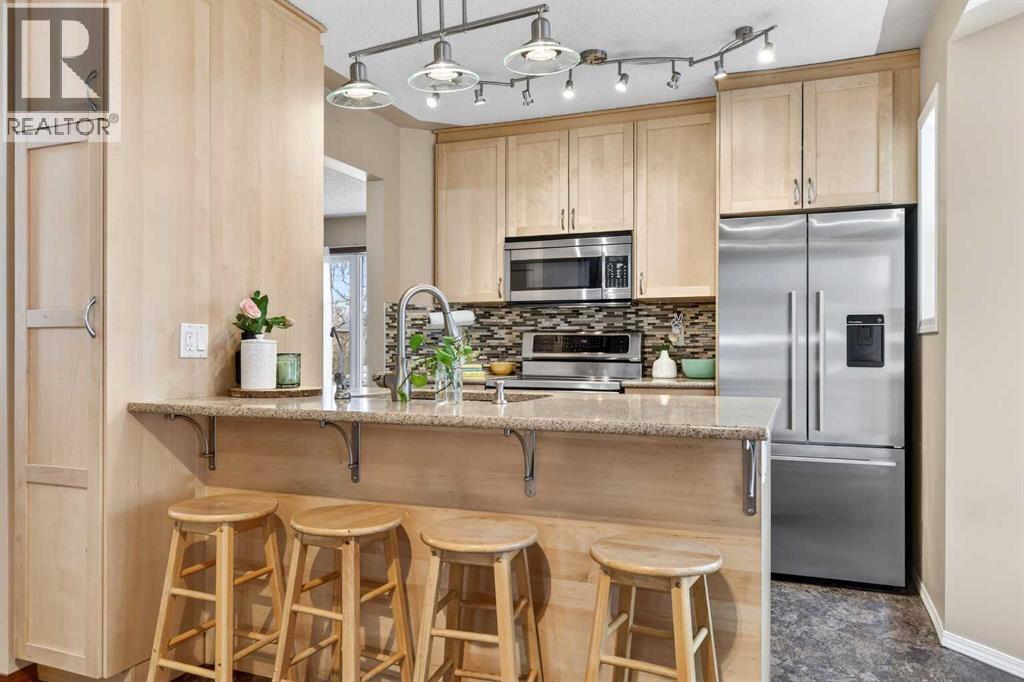 886 Erin Woods Drive Se, Calgary, Alberta  T2B 3C4 - Photo 15 - A2292202