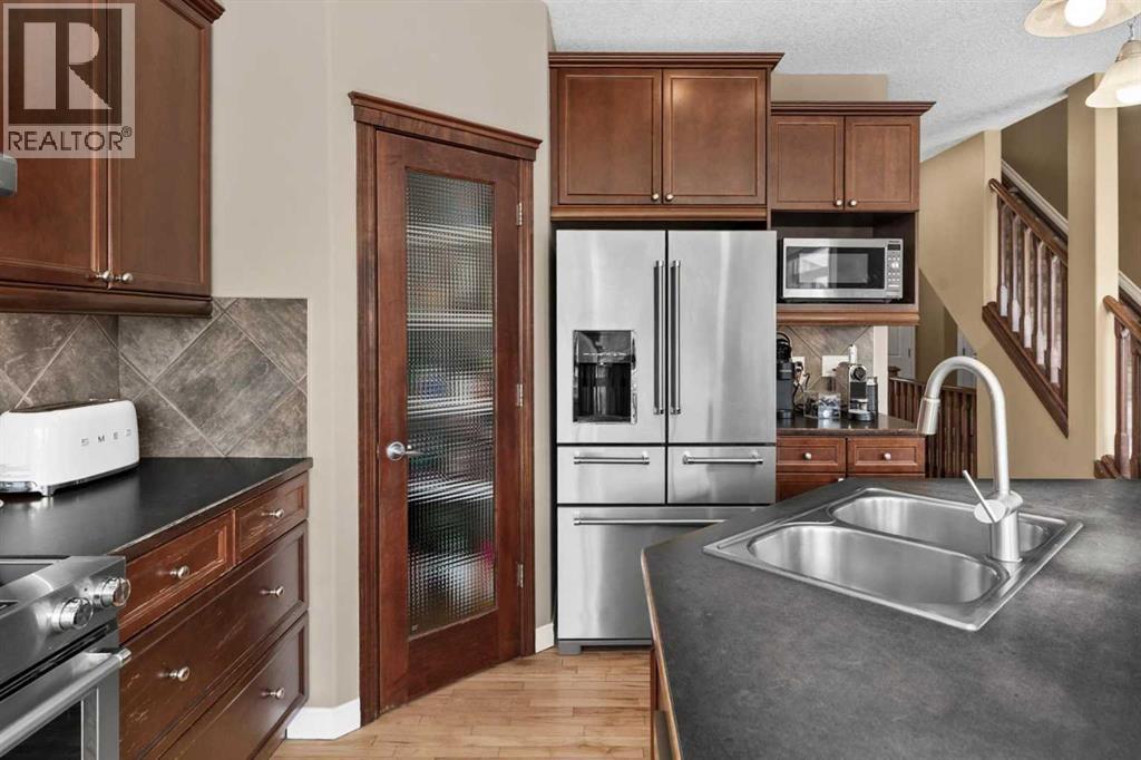 29 Royal Birch Hill Nw, Calgary, Alberta  T3G 5X7 - Photo 6 - A2301855