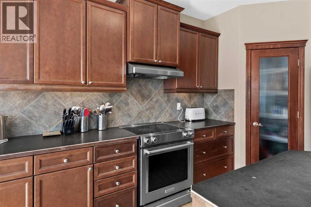 29 Royal Birch Hill Nw, Calgary, Alberta  T3G 5X7 - Photo 5 - A2301855