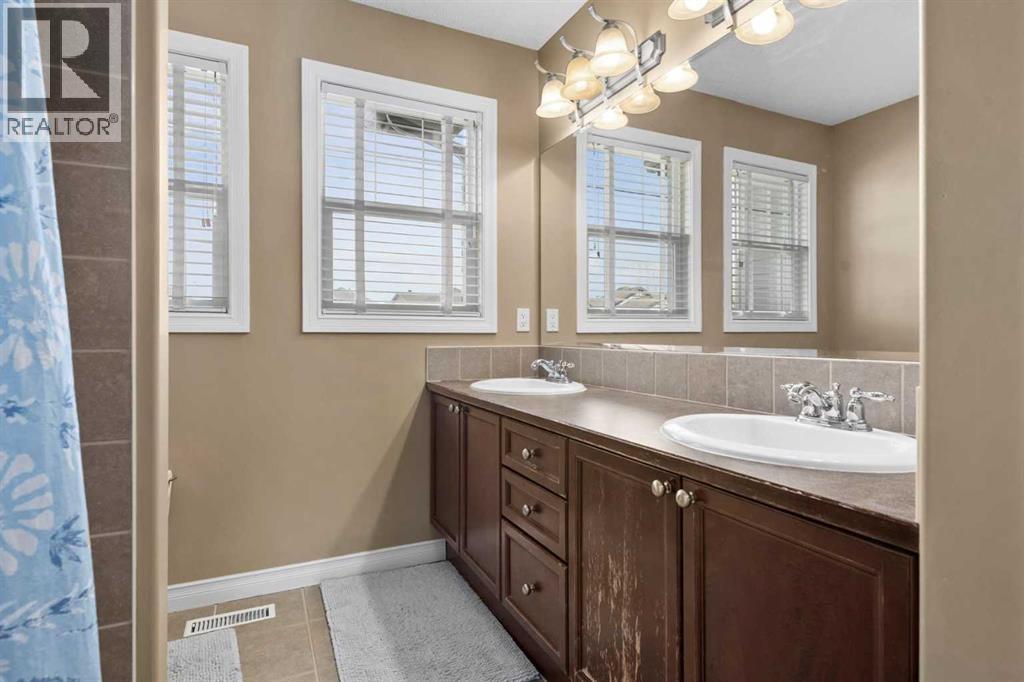 29 Royal Birch Hill Nw, Calgary, Alberta  T3G 5X7 - Photo 36 - A2301855