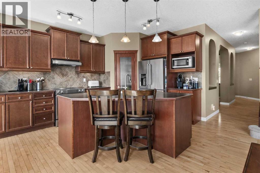 29 Royal Birch Hill Nw, Calgary, Alberta  T3G 5X7 - Photo 4 - A2301855