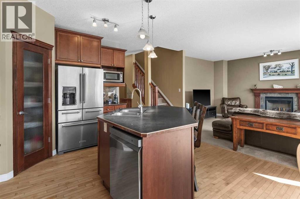 29 Royal Birch Hill Nw, Calgary, Alberta  T3G 5X7 - Photo 7 - A2301855