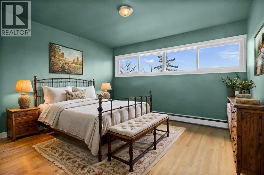 67 Hooke Road SW, Calgary, Alberta  T2V 3K6 - Photo 6 - A2302677