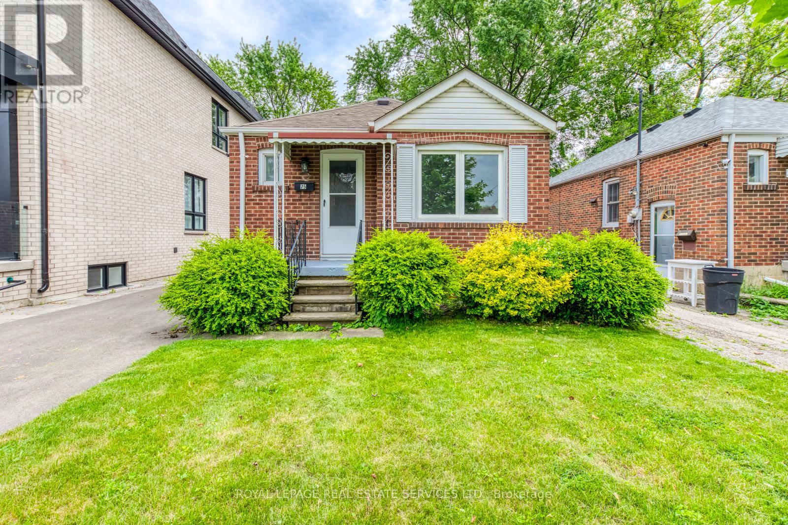 75 ELMA STREET, Toronto, Ontario