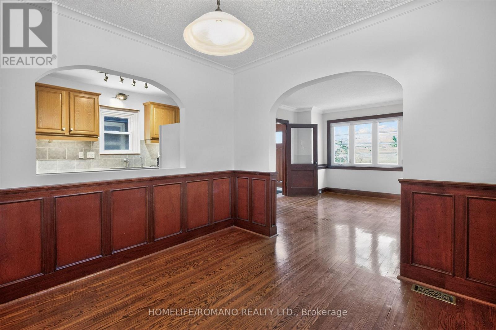 9 Little Avenue, Toronto, Ontario  M9N 1K3 - Photo 13 - W13013022