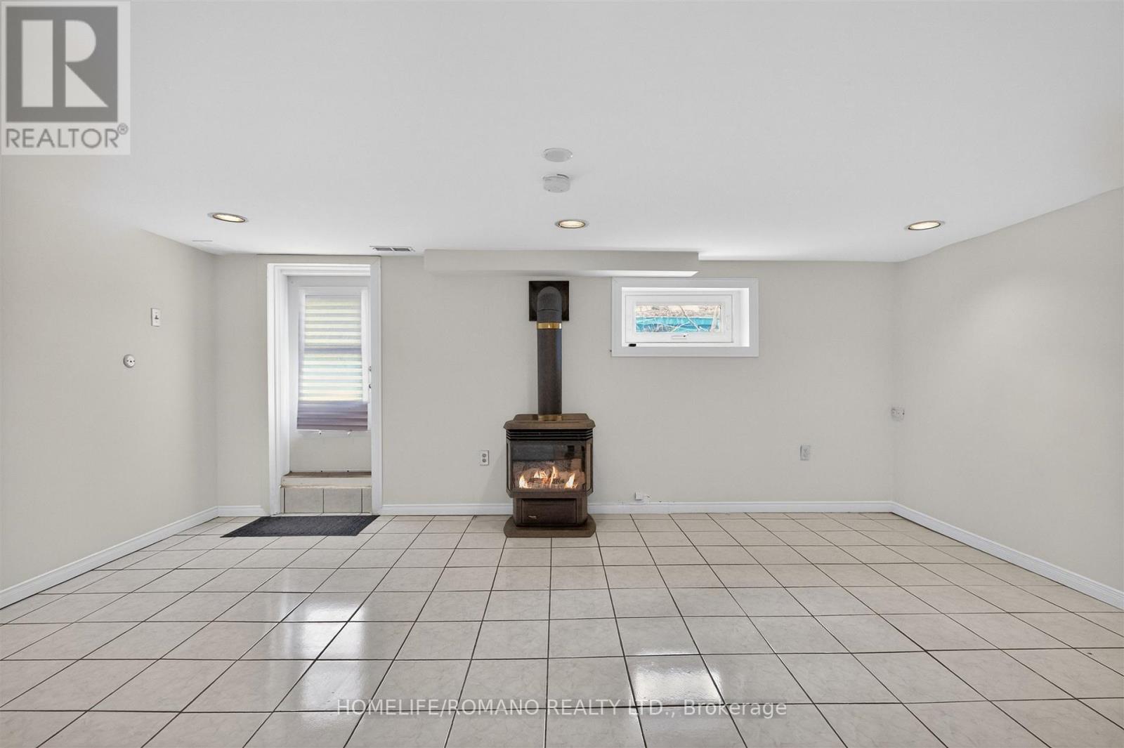 9 Little Avenue, Toronto, Ontario  M9N 1K3 - Photo 27 - W13013022