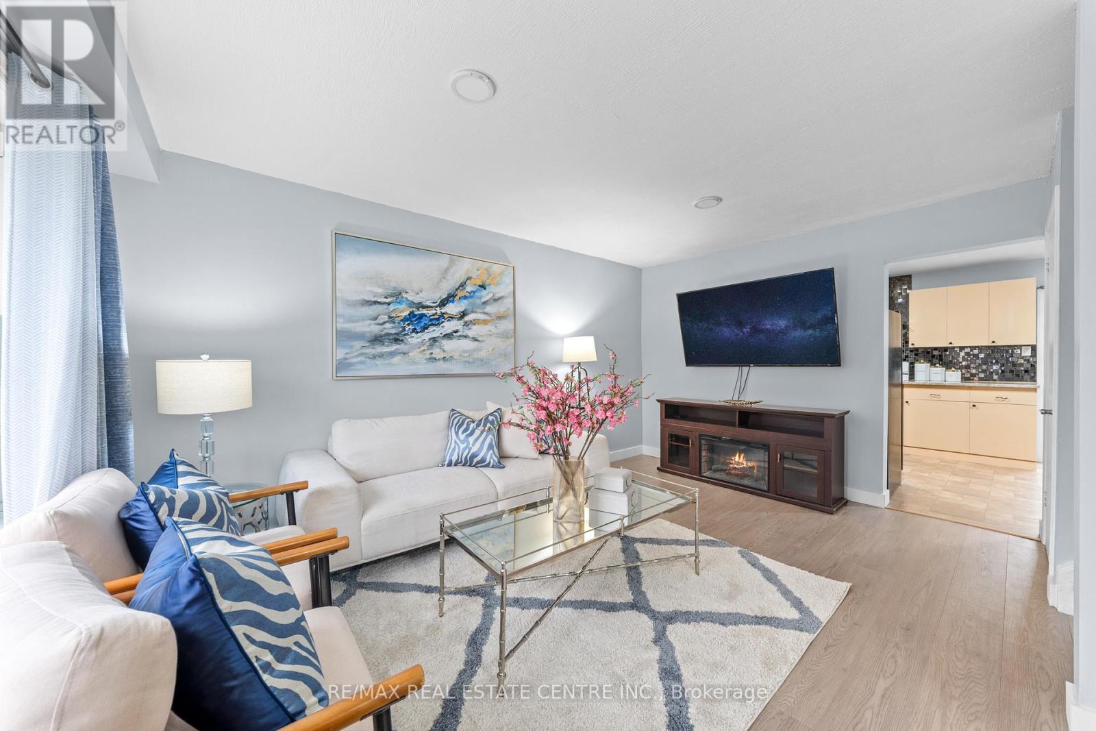 101 Griselda Crescent, Brampton, Ontario  L6S 1M4 - Photo 8 - W13013036