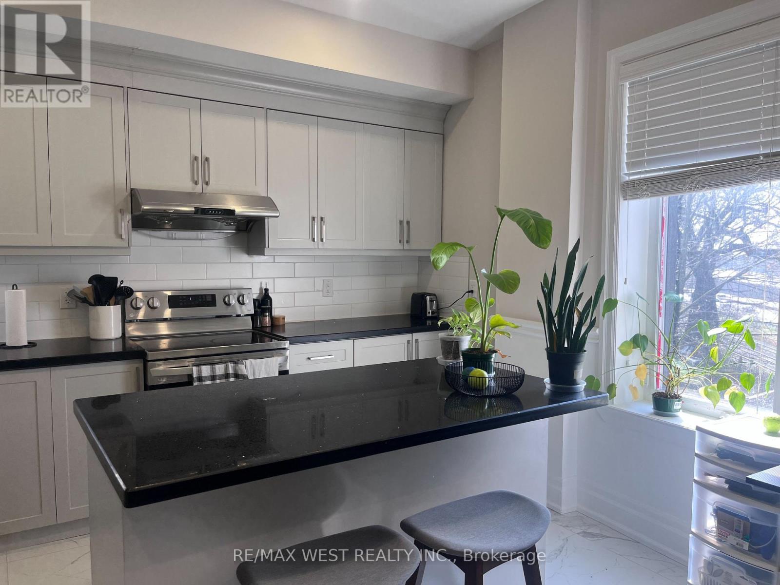 2 - 1495 KING STREET W, Toronto, Ontario