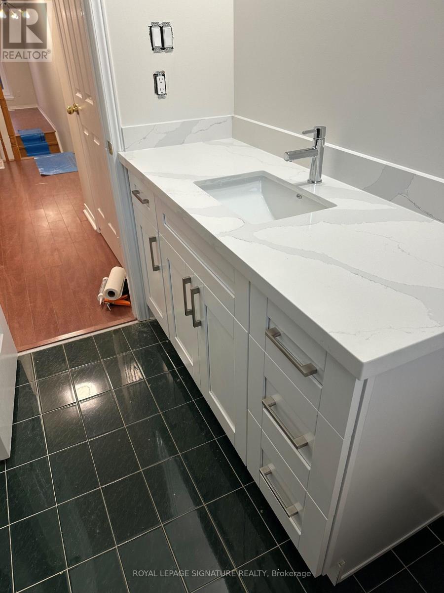 5426 Antrex Crescent, Mississauga, Ontario  L4Z 3T7 - Photo 18 - W13013068