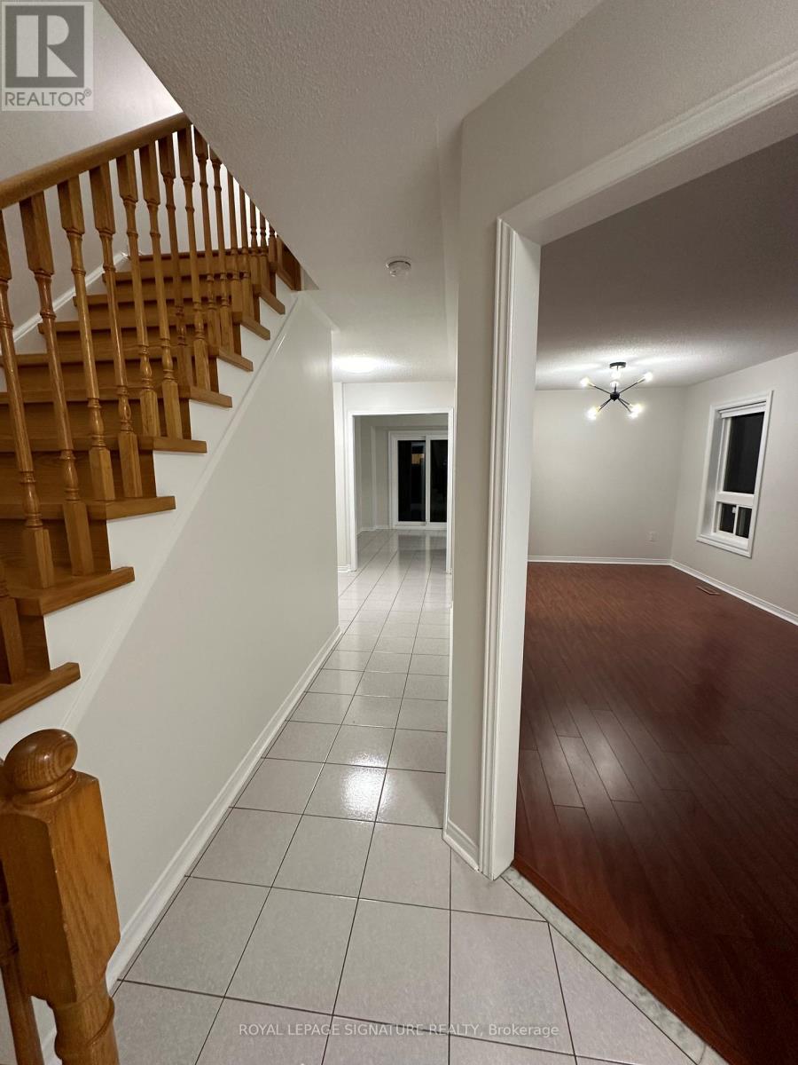 5426 Antrex Crescent, Mississauga, Ontario  L4Z 3T7 - Photo 3 - W13013068