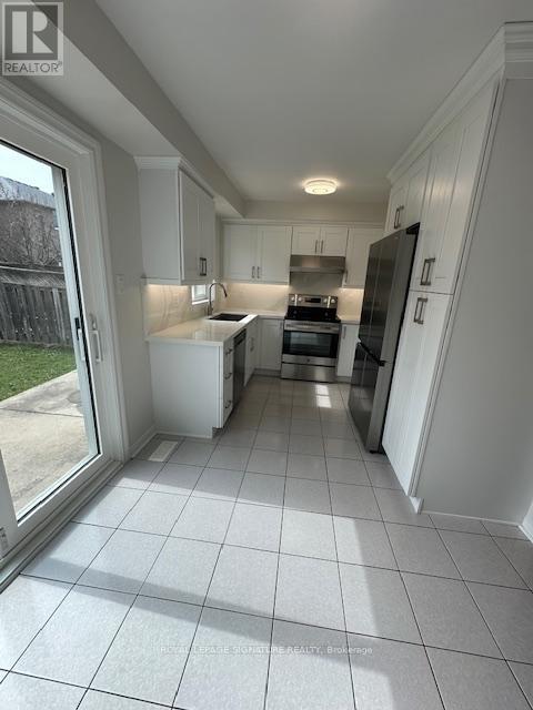 5426 Antrex Crescent, Mississauga, Ontario  L4Z 3T7 - Photo 7 - W13013068