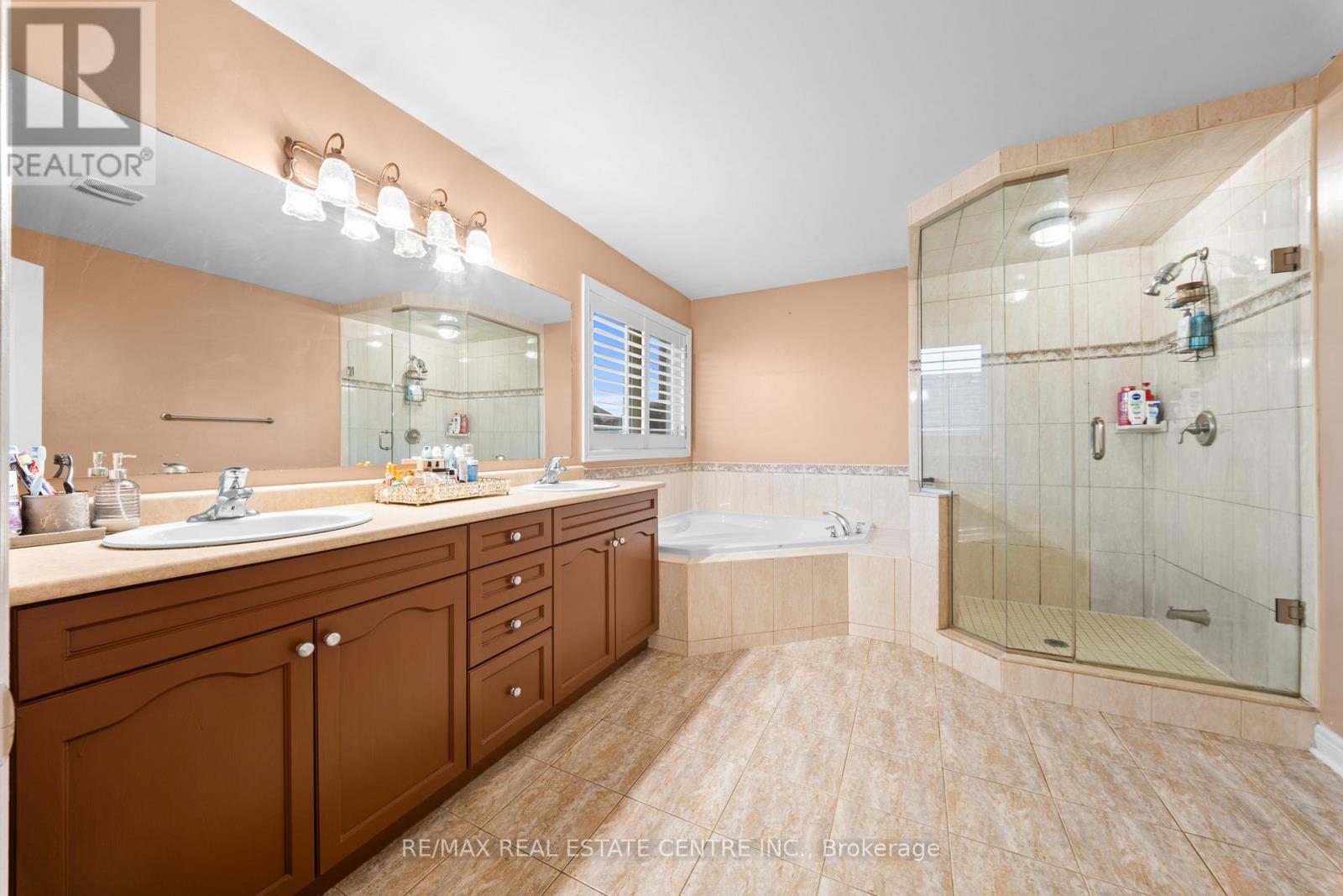 51 Good Hope Road, Brampton, Ontario  L6R 3L4 - Photo 28 - W13013080