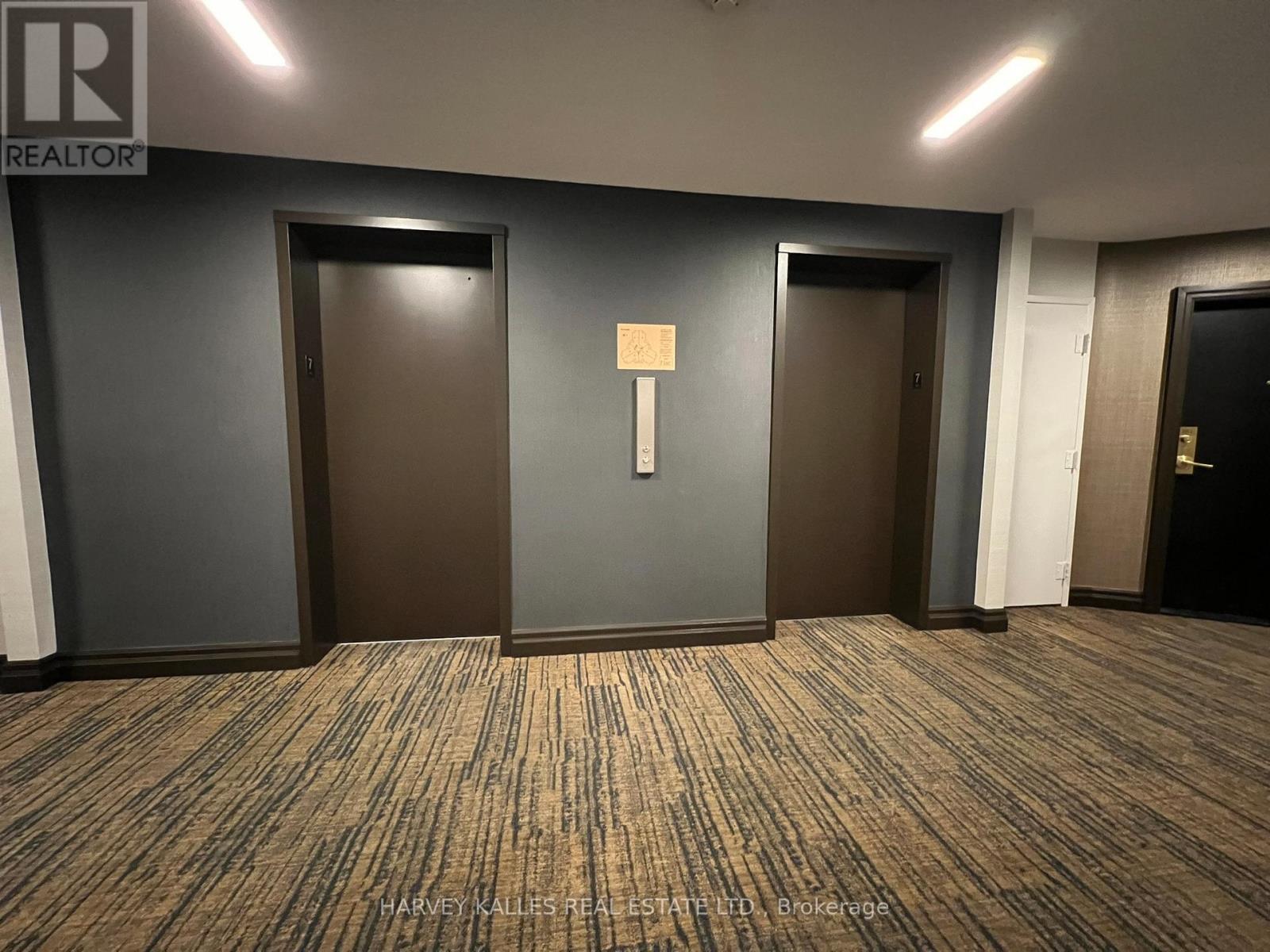 704 - 150 Neptune Drive, Toronto, Ontario  M6A 2Y9 - Photo 5 - C12979876