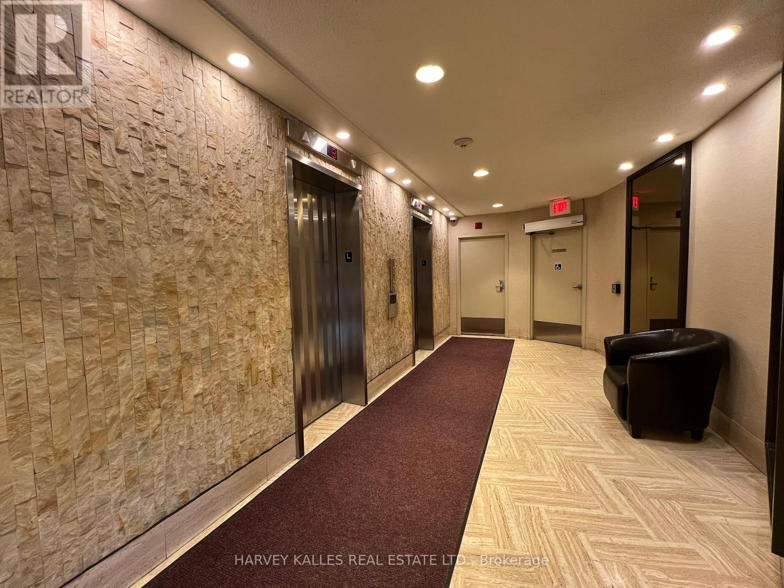 704 - 150 Neptune Drive, Toronto, Ontario  M6A 2Y9 - Photo 4 - C12979876