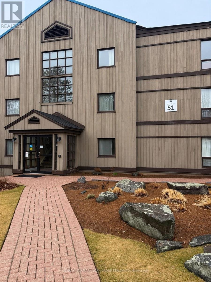 51-304 - 1235 DEERHURST DRIVE, Huntsville, Ontario