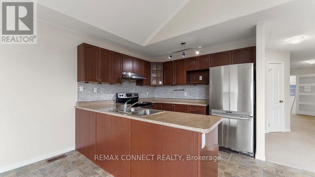 Main - 6 Mcgregor Court, Peterborough, Ontario  K9L 0B7 - Photo 3 - X13013002