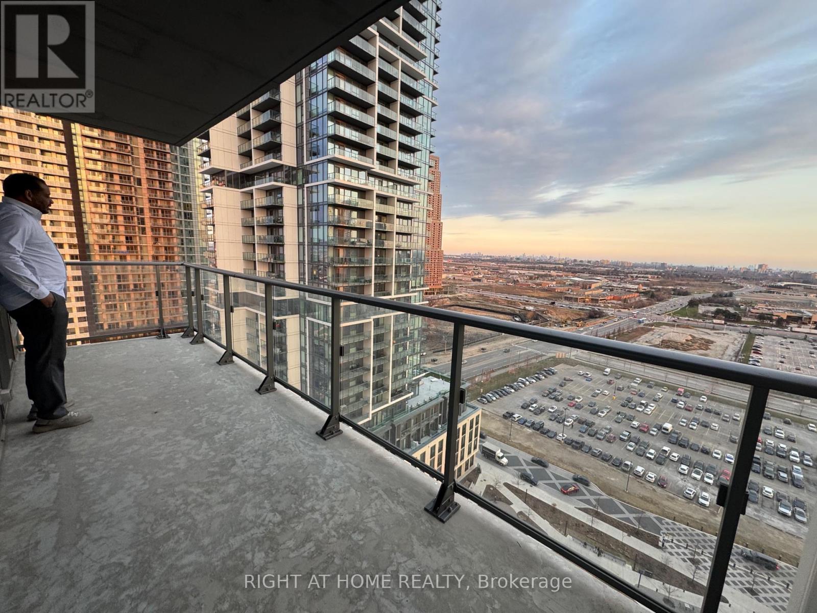 2005 - 1000 Portage Parkway, Vaughan, Ontario  L4K 0L1 - Photo 36 - N13012590