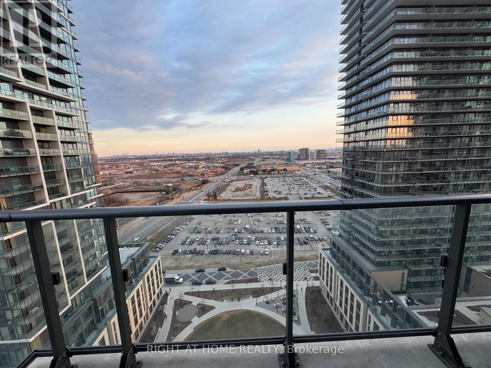 2005 - 1000 Portage Parkway, Vaughan, Ontario  L4K 0L1 - Photo 37 - N13012590