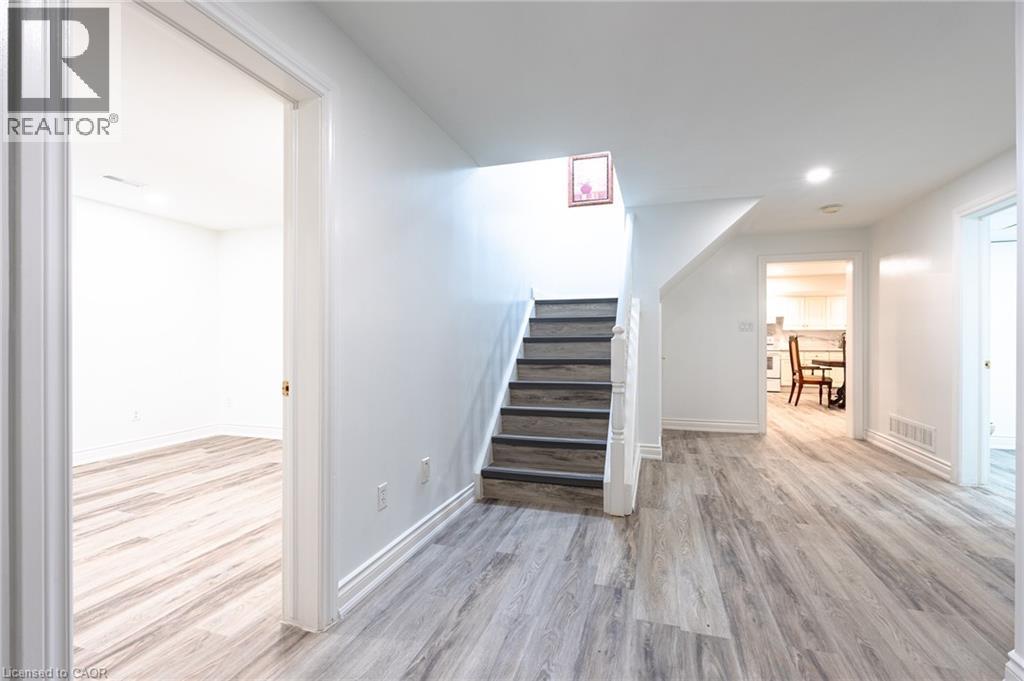 80 Deerview Avenue Unit# Lower, Ancaster, Ontario  L9G 4S2 - Photo 6 - 40821234