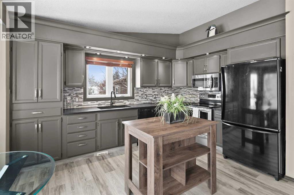 48 Rivergreen Crescent Se, Calgary, Alberta  T2C 3V5 - Photo 8 - A2301999