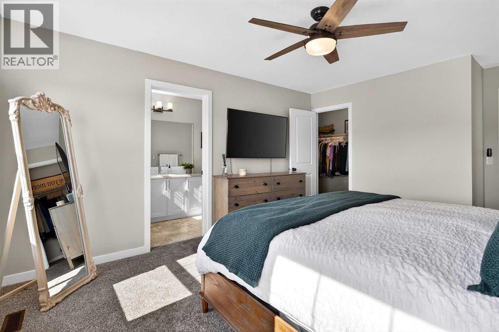 299 Hillcrest Heights Sw, Airdrie, Alberta  T4B 3Z2 - Photo 30 - A2297970