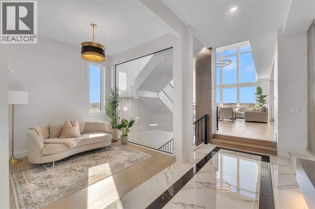 351 Lucas Way Nw, Calgary, Alberta  T3P 1Z3 - Photo 9 - A2302666