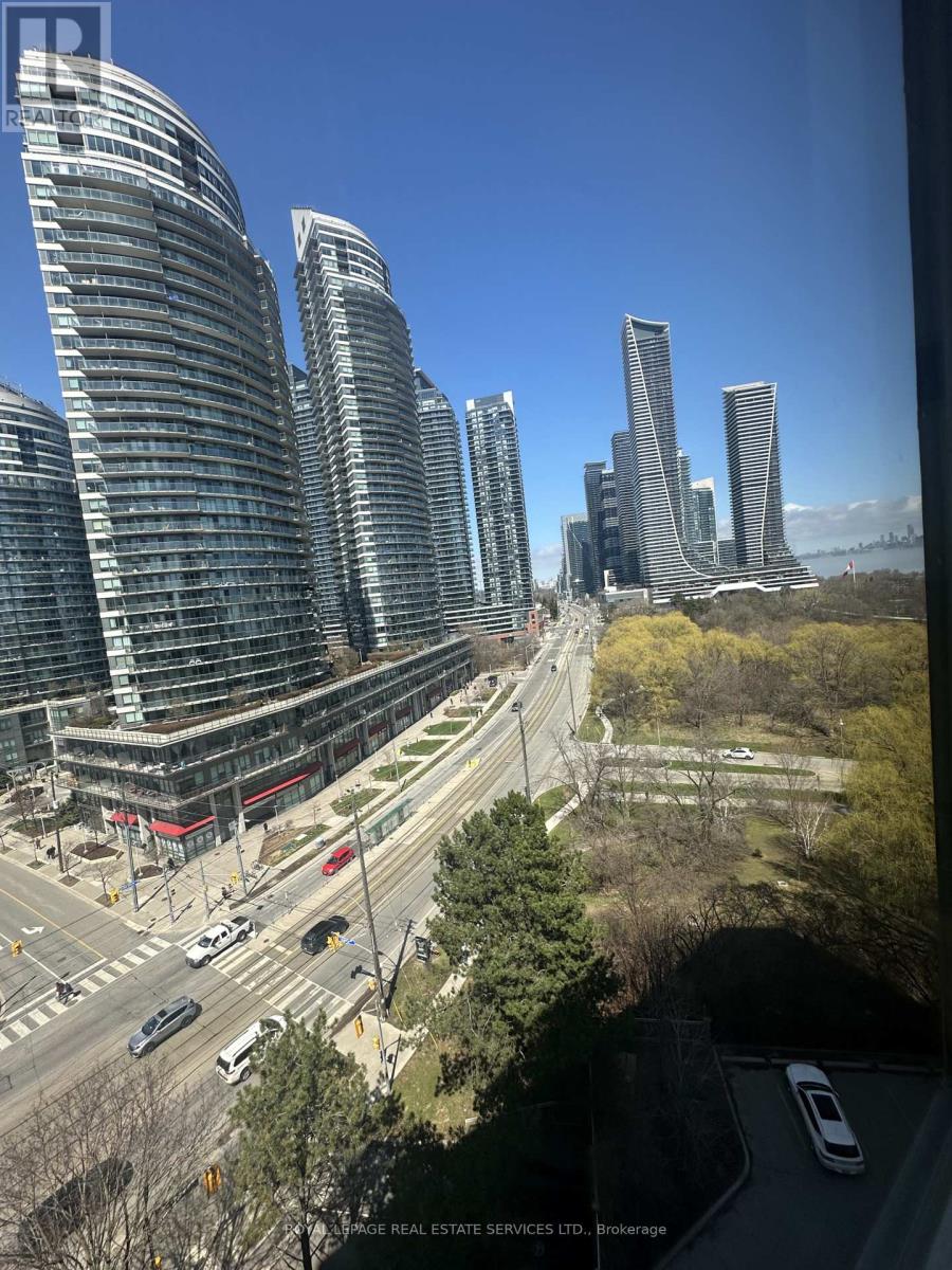 1105 - 2261 Lake Shore Boulevard W, Toronto, Ontario  M8V 3X1 - Photo 10 - W12974032