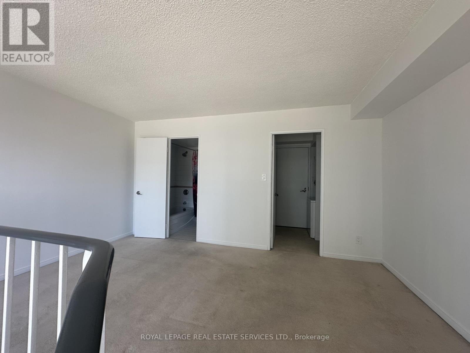 1105 - 2261 Lake Shore Boulevard W, Toronto, Ontario  M8V 3X1 - Photo 9 - W12974032