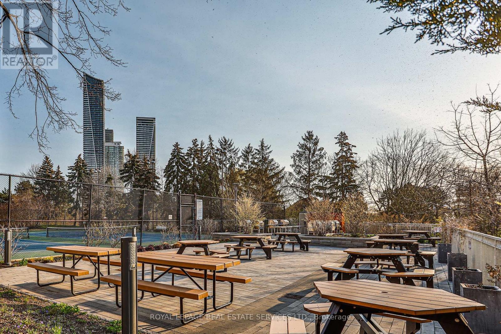 2006 - 2269 Lake Shore Boulevard W, Toronto, Ontario  M8V 3X6 - Photo 40 - W13011262