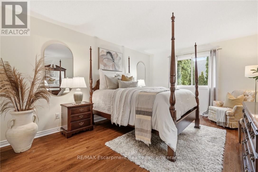 1156 Augustus Drive, Burlington, Ontario  L7S 2K5 - Photo 21 - W13013176