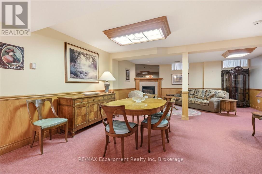 1156 Augustus Drive, Burlington, Ontario  L7S 2K5 - Photo 34 - W13013176