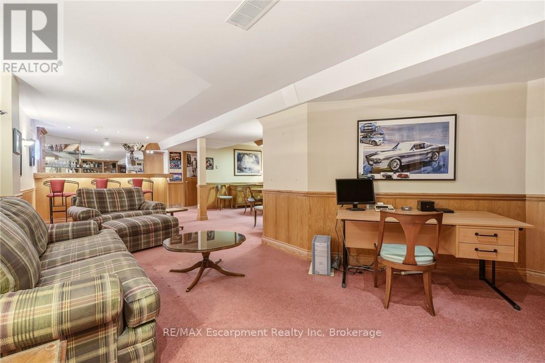 1156 Augustus Drive, Burlington, Ontario  L7S 2K5 - Photo 39 - W13013176