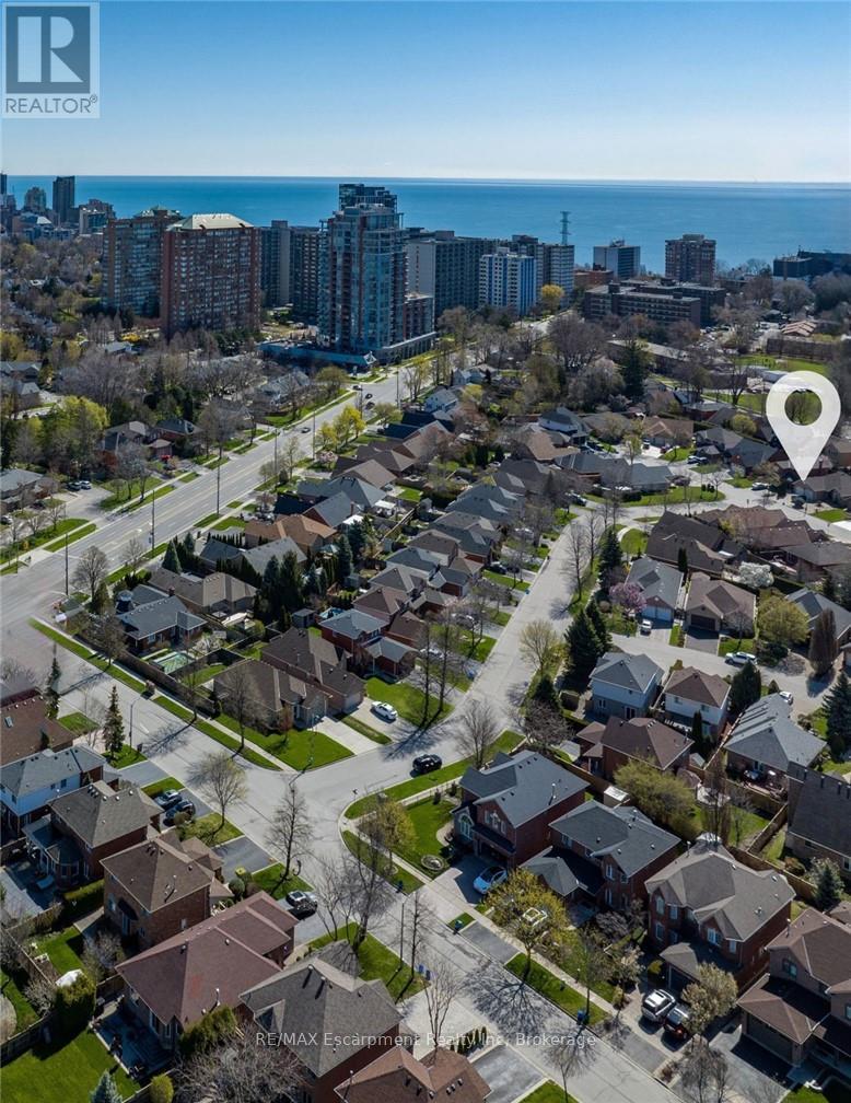 1156 Augustus Drive, Burlington, Ontario  L7S 2K5 - Photo 50 - W13013176