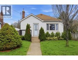 138 GLENHOLME Avenue, Hamilton, Ontario