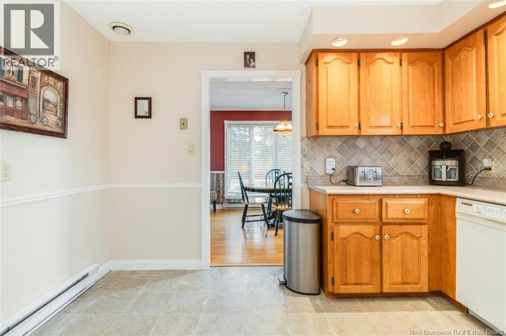 5 Timber Lane, Fredericton, New Brunswick  E3A 8R6 - Photo 8 - NB137455