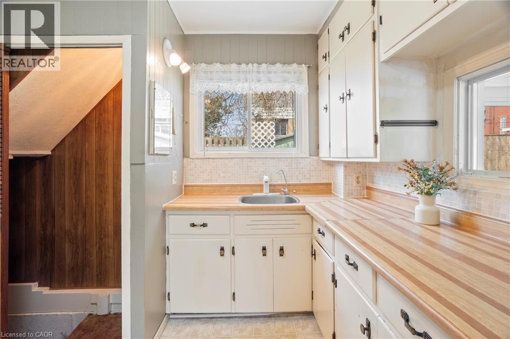 194 Moore Avenue S, Waterloo, Ontario  N2J 1X8 - Photo 21 - 40819213