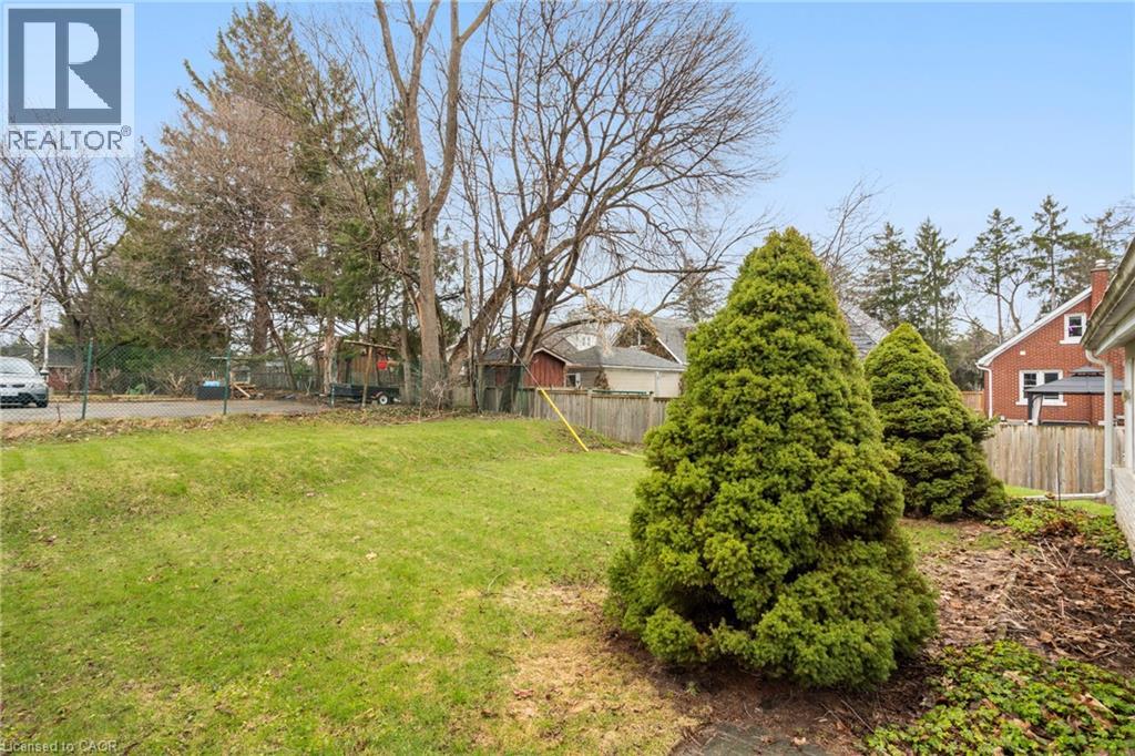 194 Moore Avenue S, Waterloo, Ontario  N2J 1X8 - Photo 35 - 40819213