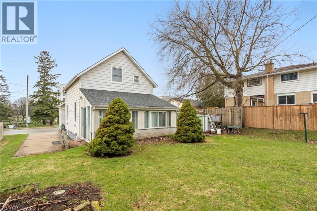 194 Moore Avenue S, Waterloo, Ontario  N2J 1X8 - Photo 36 - 40819213