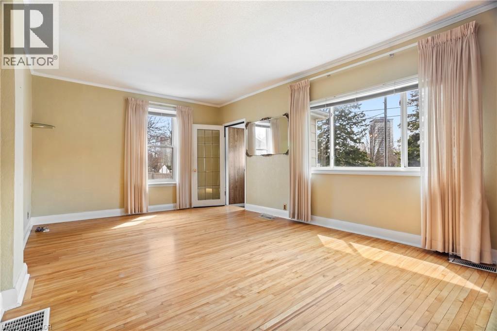 194 Moore Avenue S, Waterloo, Ontario  N2J 1X8 - Photo 9 - 40819213