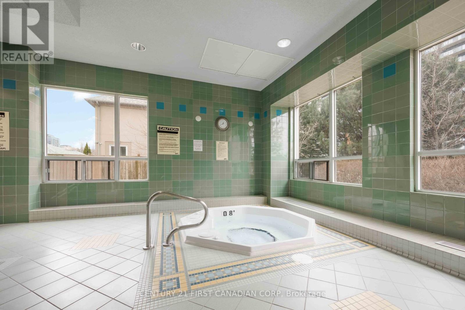 1112 - 9 Northern Hts Drive, Richmond Hill, Ontario  L4B 4M5 - Photo 27 - N13013390