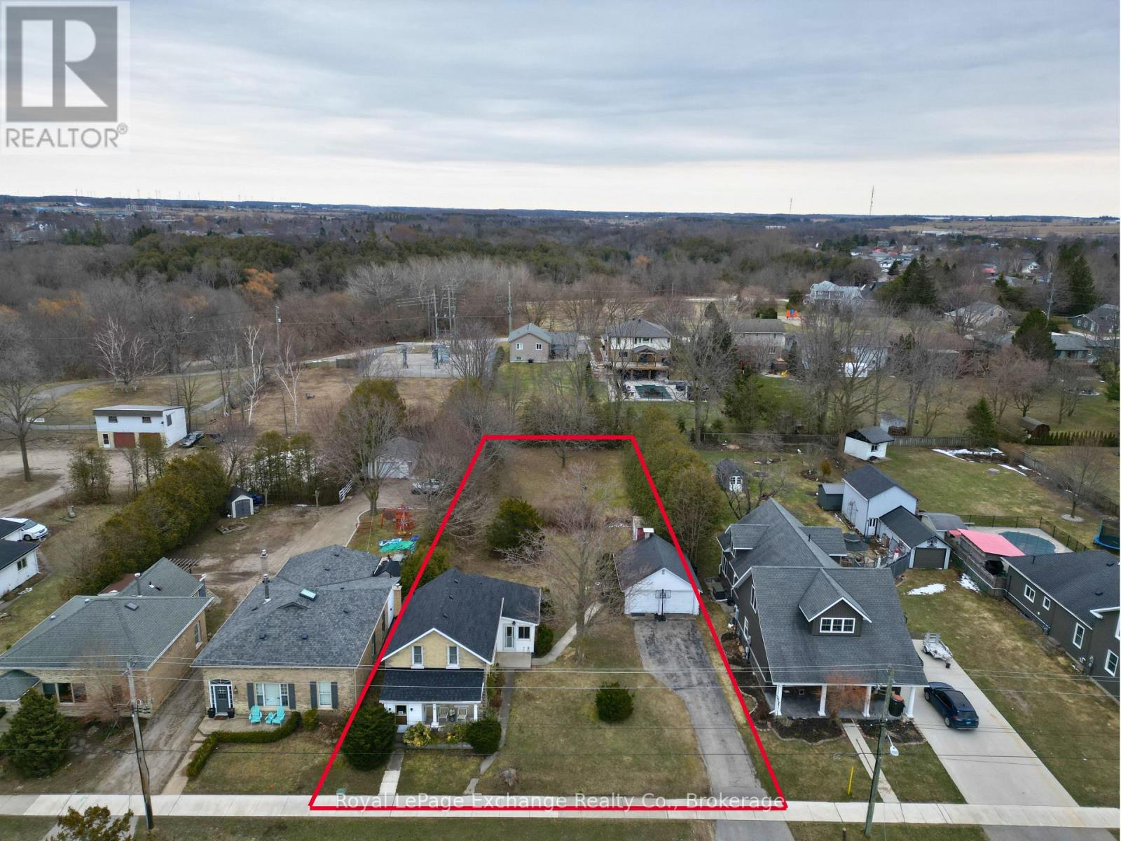 535 Queen Street, Kincardine, Ontario  N2Z 2H9 - Photo 2 - X13013142