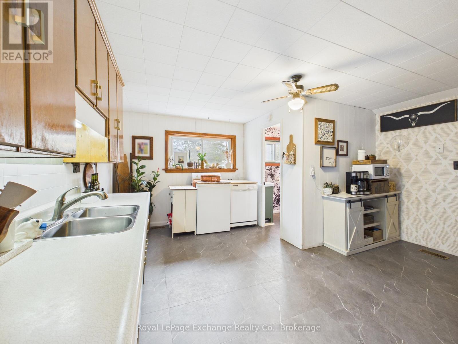 535 Queen Street, Kincardine, Ontario  N2Z 2H9 - Photo 8 - X13013142