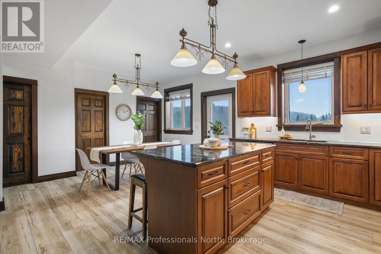 475 Hoodstown Road S, Huntsville, Ontario  P1H 2J2 - Photo 11 - X13013298