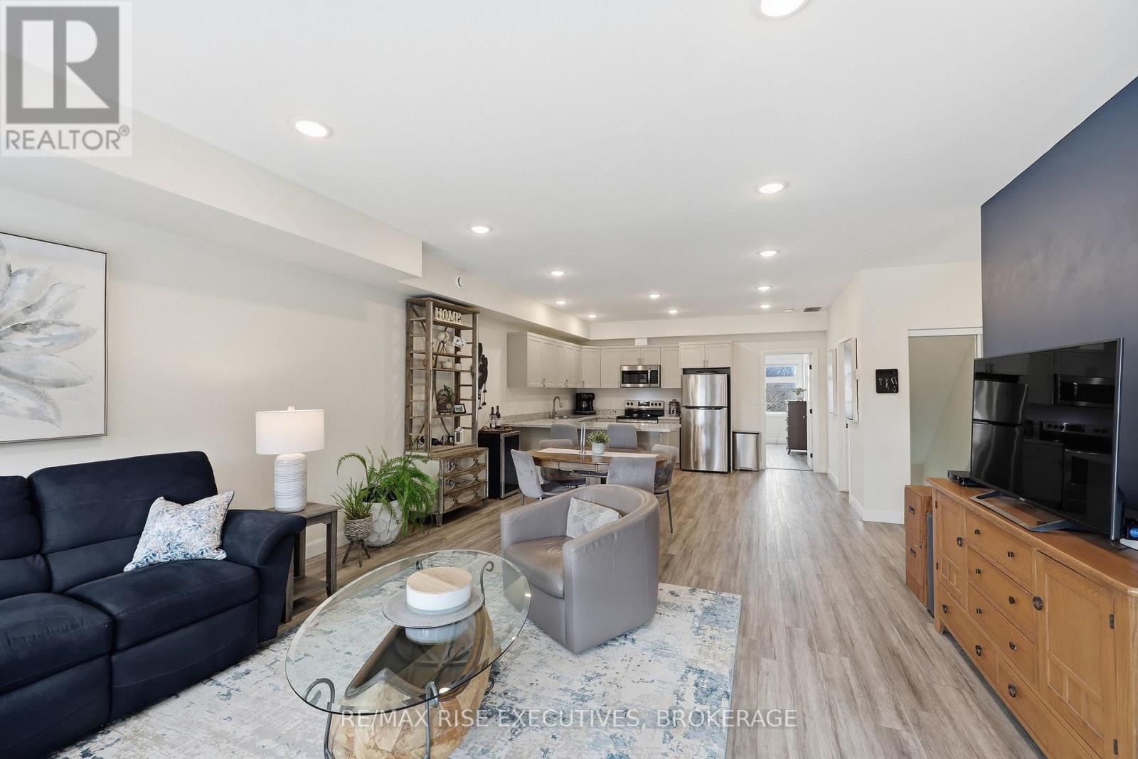 301 - 809 Development Drive, Kingston, Ontario  K7M 0J4 - Photo 4 - X13013182