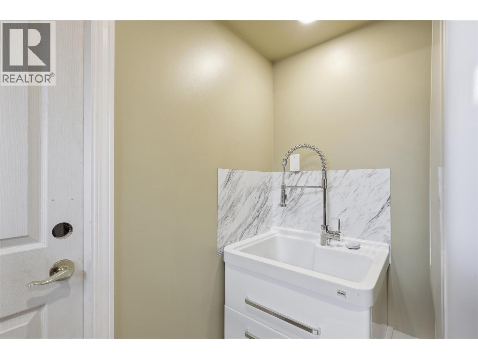 769 Douglas Street, Kamloops, British Columbia  V2C 3C7 - Photo 49 - 10378532